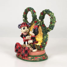 Load image into Gallery viewer, Mickey &amp; Minnie LED Diorama
