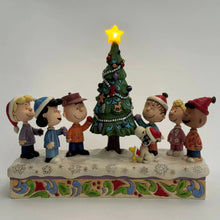 Load image into Gallery viewer, Peanuts Gang Decorating Tree
