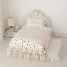 Load image into Gallery viewer, Princess Pet Bed (M)
