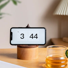 Load image into Gallery viewer, Wooden Pine Tree Cellphone Holder
